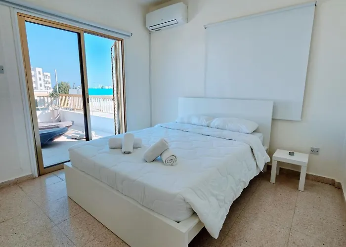 Apartament Greco 356 *