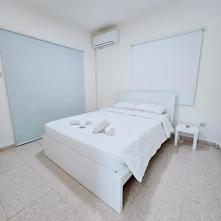 Greco 356 Apartment *