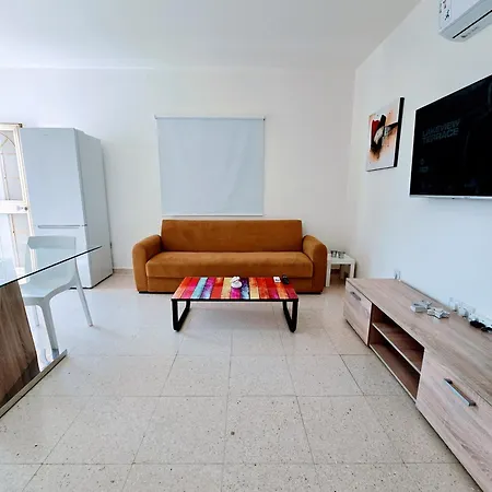 Greco 356 Apartment *