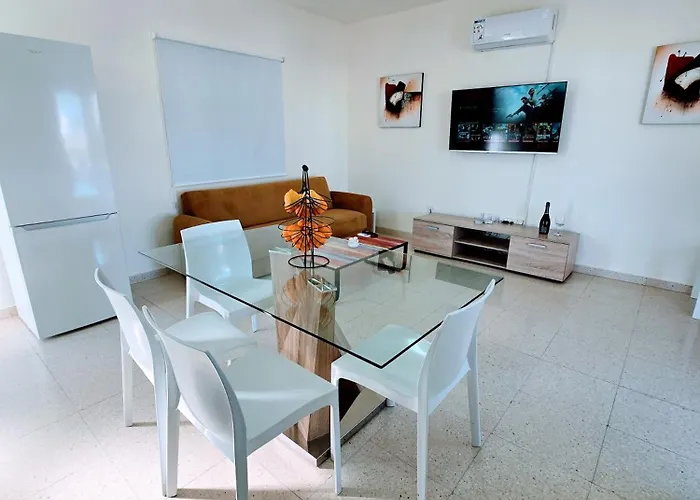 Apartament Greco 356 *